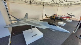 Türk savaş uçağı, İHA, helikopter ve jetlerin maketleri Tekirdağda sergileniyor