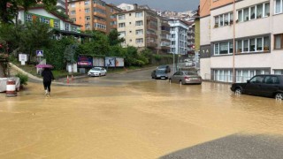Turuncu alarm verilen Zonguldakta yağış sürüyor