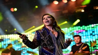 Uluslararası Bursa Festivaliinde Selami Şahin ve Burcu Güneş sahne aldı
