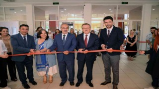 Üniversiteli öğrencilerden çini ve seramik sergisi