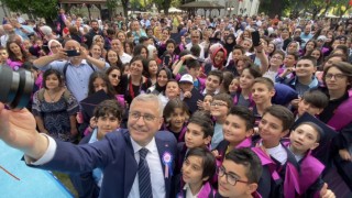 Üsküdarda Çocuk Üniversitesi mezuniyet coşkusu yaşandı