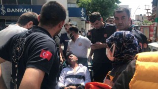 Üzerine benzin döküp kendini yakmaya kalkıştı, ekipler ikna etti