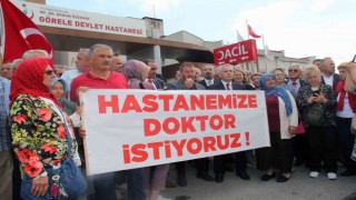 Uzman doktor isteyen muhtarlardan basın açıklaması