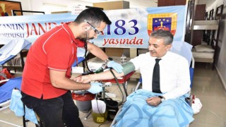 Vali Akkoyun, kan bağışında bulundu