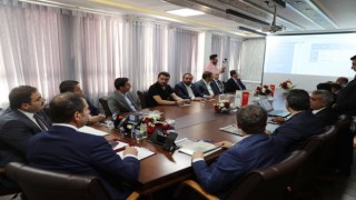Vali Ayhan Canpolatı hizmetlerinden dolayı tebrik etti