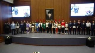 Vali Yavuz: Bana, Türk kültürünün medeniyetini tek kelimede anlat deseler ben Sevgi derim