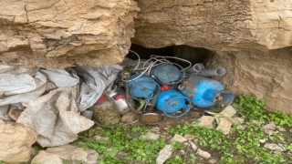 Vanda PKKya ait silah ve mühimmat ele geçirildi