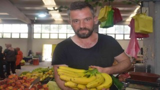 Vatandaşlar fiyatından dolayı yerli muz tercih ediyor