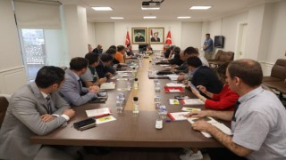 Vatandaşların istek ve şikayetlerini dinledi