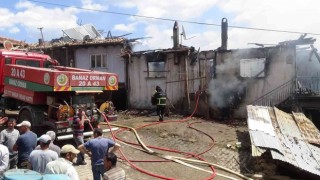 Yangın dumanından etkilenen yaşlı çift hastaneye kaldırıldı