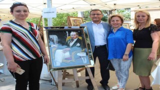 Yaptığı Atatürk tablosunu Paha biçilemez diyerek satmadı