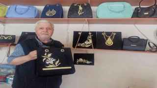 Yarım asırdır sırma çanta yapıyor