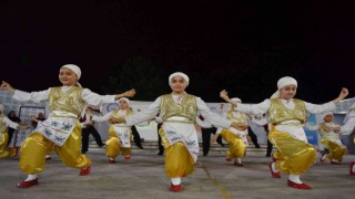 Yıldırım ‘da ‘Erguvan Zamanı coşkusu