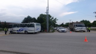 Yük ve yolcu taşıyan araçlar denetlendi