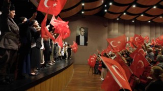 “Zamansız Kadınlar” tiyatral gösterisi sanatseverlerle buluştu