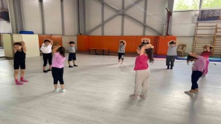 10 bin çocuk yaz okullarında