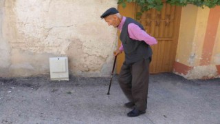 100 yaşındaki Ali Hakverdi eski bayramları özlüyor