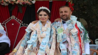 120 haneli köyün nüfusu genç çiftin düğününde 3 bin oldu
