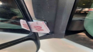 2 bin 300 liralık hasar için 10 lira bırakıp gitti