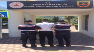 4 yıldır aranan firari suçlu jandarma operasyonuyla yakalandı
