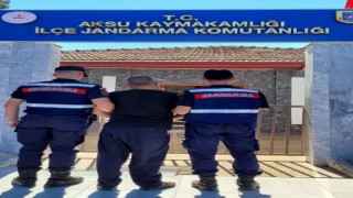 40 yıl hapis cezasıyla aranan firari sahte kimlikle yakalandı