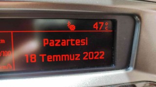 Adanada araç termometreleri 47 dereceyi gösterdi