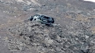 Adıyamanda araç uçurumdan yuvarlandı: 2si çocuk 6 yaralı