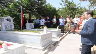 Ahlatta şehitlik ziyaret edildi