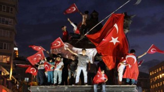 Ak Parti Bursa İl Başkanı Davut Gürkan darbe gecesini anlattı