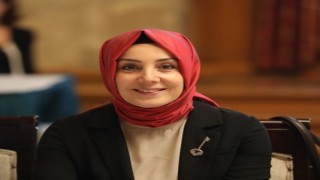AK Partili Ayvazoğlu: Açıklanan asgari ücretle vatandaşlarımızı enflasyona ezdirmeyeceğimizi gösterdik