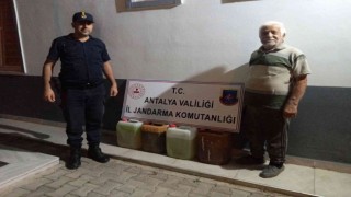 Akaryakıt hırsızları yakalandı, 80 litre mazot ve 20 litre benzin sahibine teslim edildi