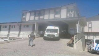 Aliağada otluk alandaki yangında 13 kişi dumandan etkilendi