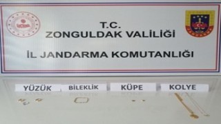 Altınlarını çalan komşusu çıktı