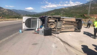 Amasyada araç devrildi: Aynı aileden 1 ölü, 4 yaralı