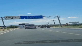 Ambulansa yol vermeyen otobüs kilometrelerce yoluna devam etti