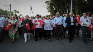 Antalya 15 Temmuzda tek yürek olup, şehitlerini andı
