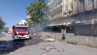 Antalyada korkutan depo yangını