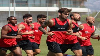 Antalyaspor, hazırlıklarına tesislerinde devam etti
