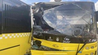 Ataşehirde 2 İETT otobüsü birbirine girdi: 1 yaralı