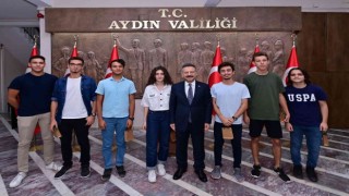 Aydın Valisi Aksoy, YKS 2022 Türkiye şampiyonlarını ağırladı