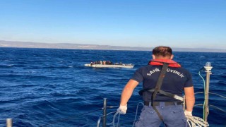 Ayvalık açıklarında 49 düzensiz göçmen kurtarıldı
