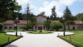 Bahçesi atölyesi ile bayram tatilinin gözdesi Beykoz Cam Billur Müzesi ziyaretçilerini ağırlıyor