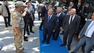 Bakan Bozdağ Karsta