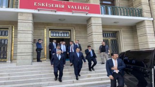 Bakan Dönmez, Vali Ayyıldızı makamında ziyaret etti