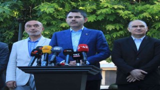 Bakan Kurum bayram namazını Konyada kıldı