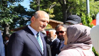 Bakan Soylu, Karşıyaka Mezarlığında yer alan 15 Temmuz Şehitliğindeki anma törenine katıldı