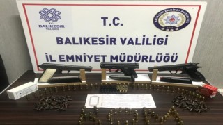 Balıkesirde 74 aranan şahsa operasyon