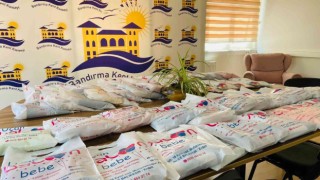 Bandırma Kent Konseyinden çocuklara bayramlık