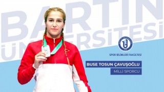 BARÜ mezunu Buse Tosun Çavuşoğlundan gümüş madalya