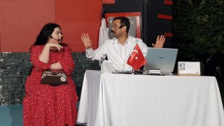Başiskele Sahilinde tiyatro keyfi